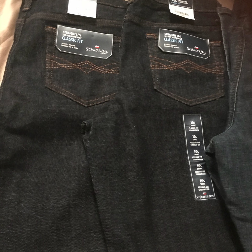 Lot of 4 women’s St. John’s Bay jeans . 10 short